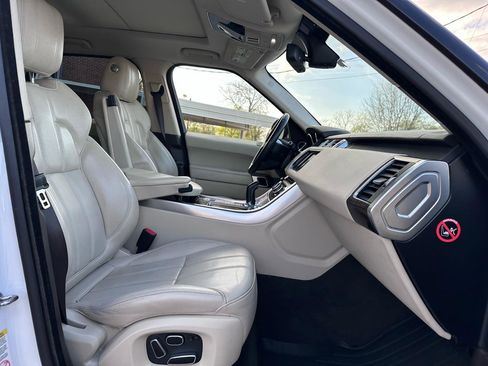 Used 2014 Land Rover Range Rover Sport HSE image 23