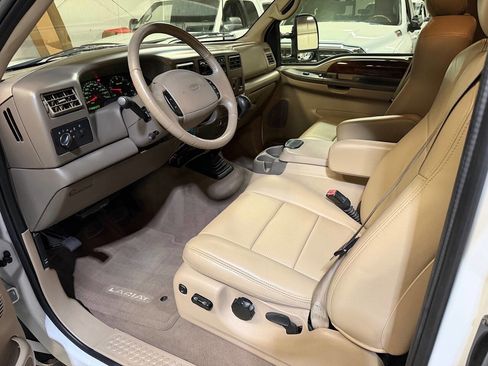 Used 2002 Ford F250 Lariat AWD/4WD image 4