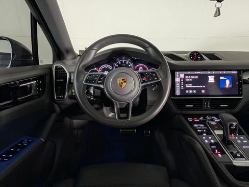 Certified 2021 Porsche Cayenne S AWD/4WD image 19