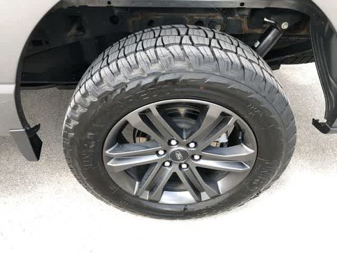 Used 2021 Ford F150 Lariat w/ Equipment Group 502A High AWD/4WD image 12