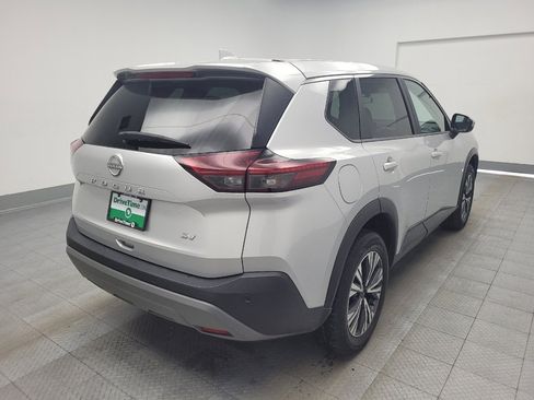 Used 2023 Nissan Rogue SV image 9