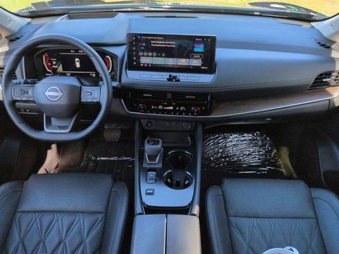 Used 2025 Nissan Rogue Platinum w/ Platinum Premium Package FWD image 15
