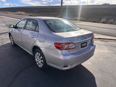 Used 2013 Toyota Corolla LE image 4