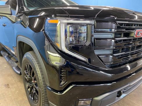 Used 2024 GMC Sierra 1500 Elevation image 2