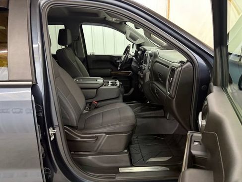 Used 2019 Chevrolet Silverado 1500 LT w/ All-Star Edition AWD/4WD image 23