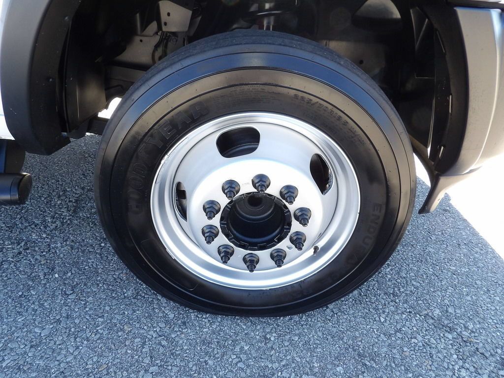 Used 2020 RAM 5500 Tradesman RWD image 59