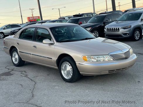 Used 1998 Lincoln Continental image 4