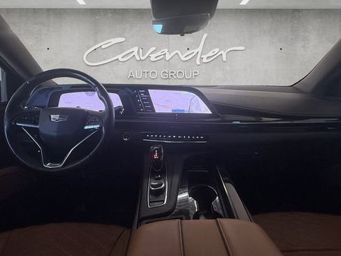 Used 2023 Cadillac Escalade ESV Sport w/ LPO, ONYX Package image 20