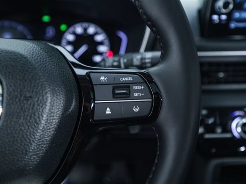 Used 2025 Honda Pilot Touring image 30