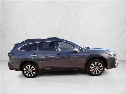 Used 2025 Subaru Outback Touring image 5