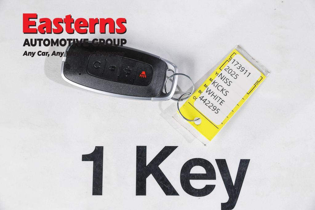 Used 2025 Nissan Kicks SV w/ SV Premium Package AWD/4WD image 26