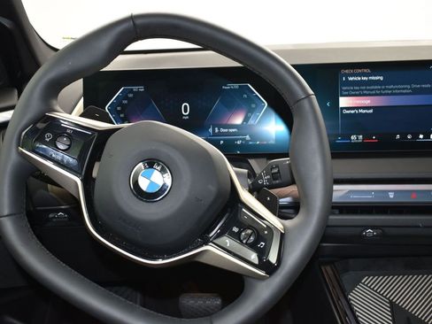 Used 2025 BMW X3 xDrive30i w/ Convenience Package image 29