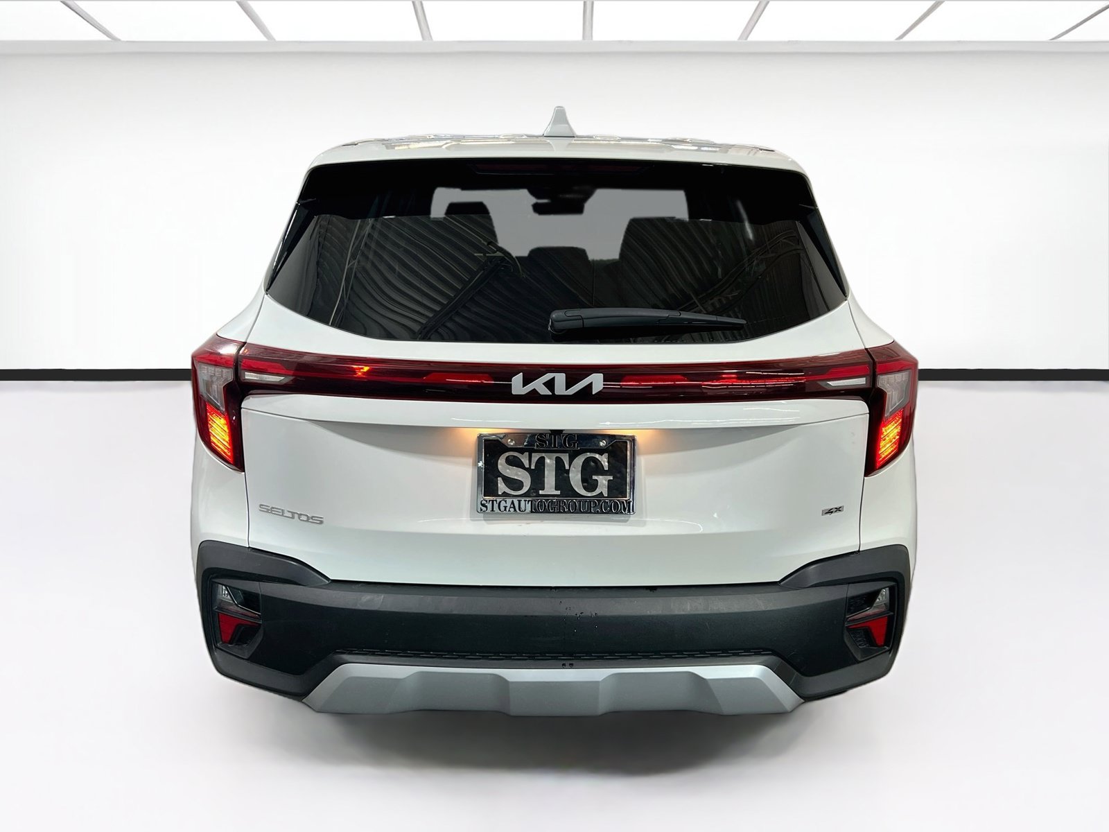 Used 2025 Kia Seltos LX AWD/4WD image 5