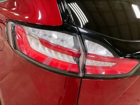 Certified 2024 Ford Edge SEL image 27