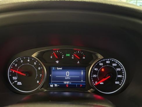 Used 2023 GMC Acadia SLE w/ Driver Convenience Package image 18