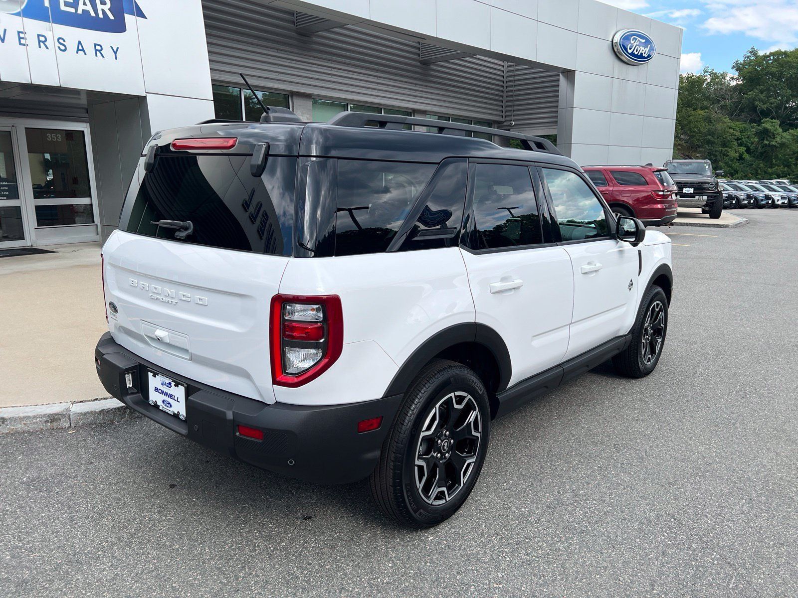 Used 2025 Ford Bronco Sport Outer Banks w/ Outer Banks Tech Package+ AWD/4WD image 7
