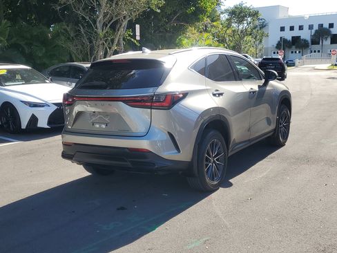 Used 2022 Lexus NX 250 FWD image 7