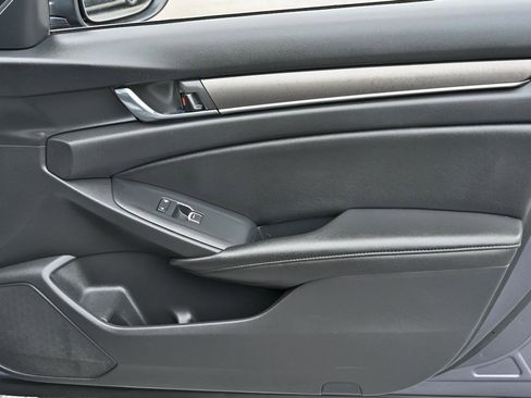 Used 2020 Honda Accord LX image 18