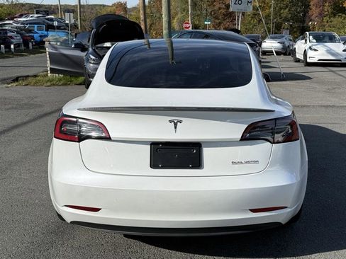 Used 2022 Tesla Model 3 Performance image 4
