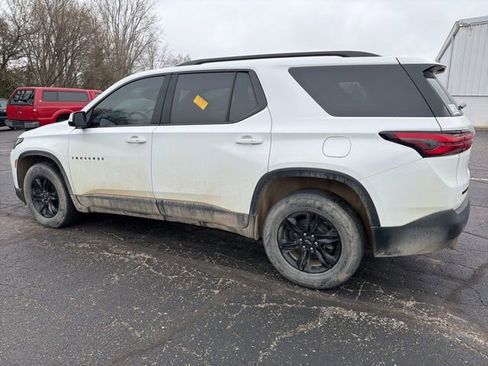 Certified 2023 Chevrolet Traverse LT w/ Midnight/Sport Edition FWD image 5