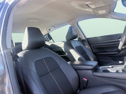 Used 2022 Nissan Altima 2.5 SR image 44