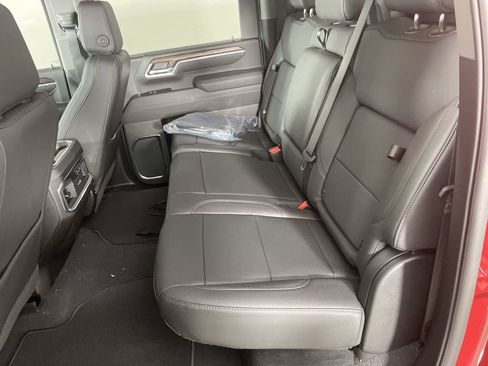 New 2025 GMC Sierra 2500 SLT w/ SLT Premium Package AWD/4WD image 25