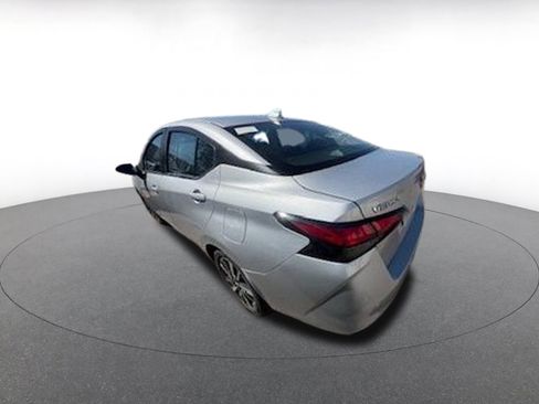 Used 2025 Nissan Versa SV image 6