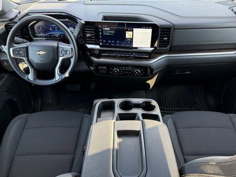 Used 2025 Chevrolet Silverado 3500 LT w/ Convenience Package image 18