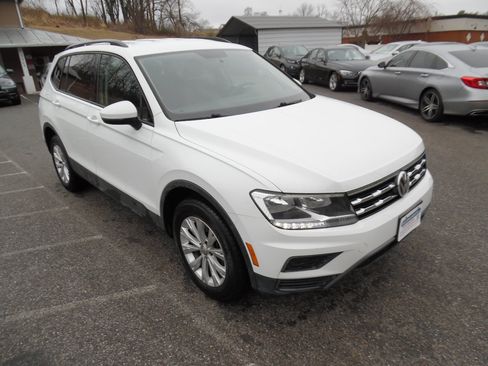 Used 2018 Volkswagen Tiguan S image 7