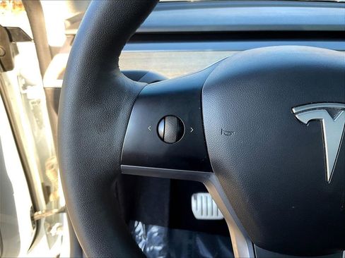 Used 2021 Tesla Model Y Performance AWD/4WD image 11