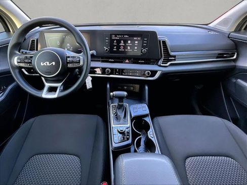 Used 2024 Kia Sportage LX FWD image 16