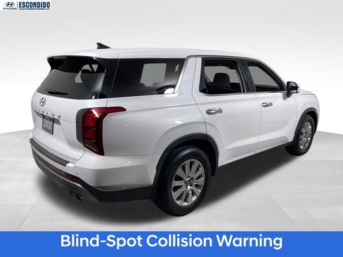 Certified 2023 Hyundai Palisade SE FWD image 5