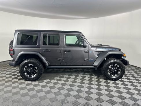 Used 2025 Jeep Wrangler Unlimited Rubicon 4xe w/ Convenience Group image 10