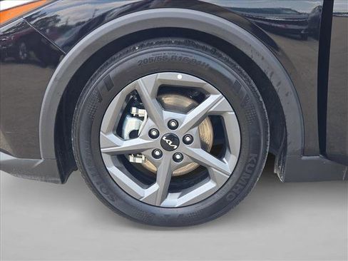 Used 2025 Kia K4 FWD image 22