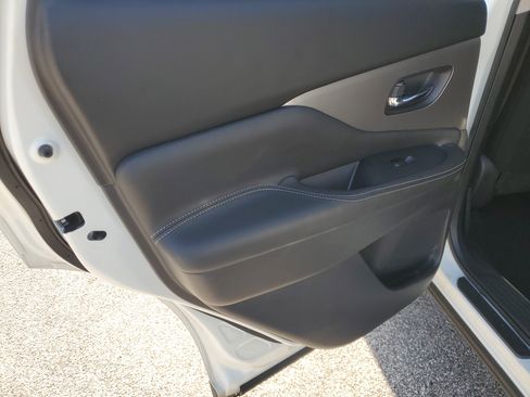 Certified 2022 Nissan Murano S image 19