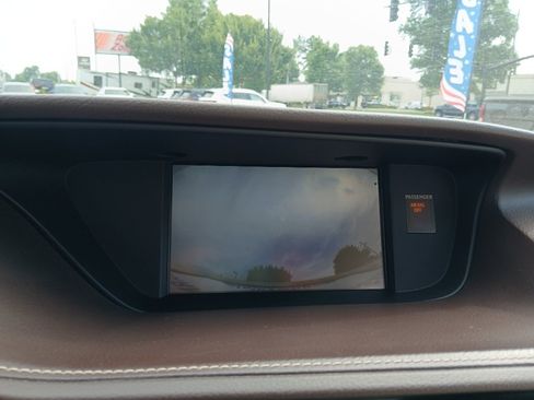Used 2016 Lexus ES 350 w/ Luxury Package w/Wood Trim FWD image 21
