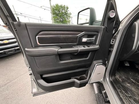 New 2026 RAM 5500 4x4 Crew Cab image 10