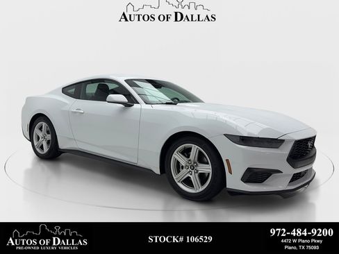 Used 2026 Ford Mustang Premium RWD image 1