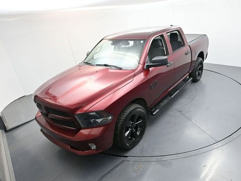 Used 2018 RAM 1500 Express w/ Express Value Package AWD/4WD image 21