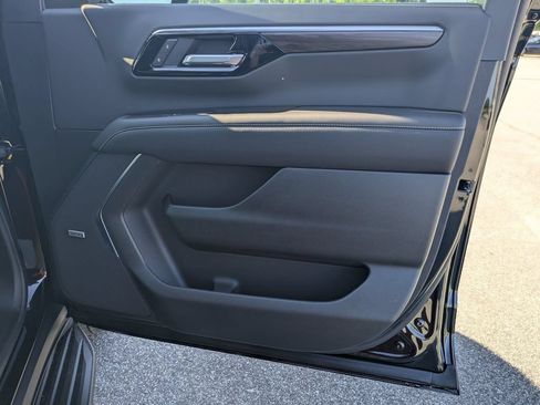 New 2026 Chevrolet Suburban Premier AWD/4WD image 43