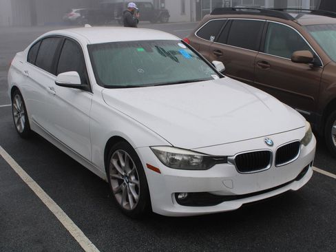 Used 2015 BMW 320i 320i image 3