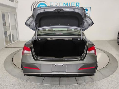 Used 2024 Hyundai Elantra SEL image 81