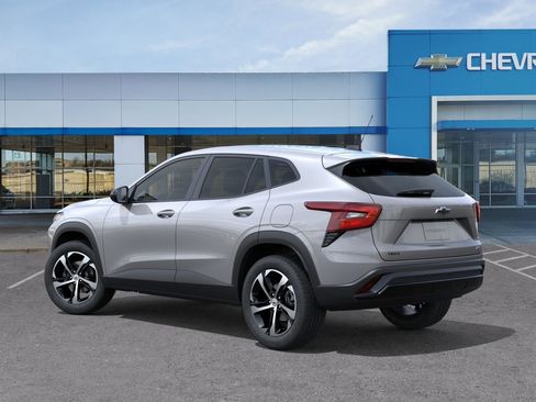 New 2026 Chevrolet Trax RS w/ Driver Confidence Package FWD image 3
