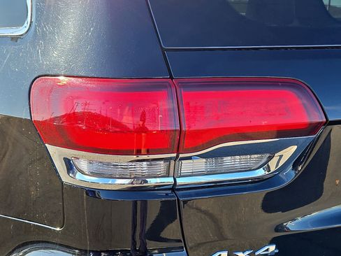 Used 2020 Jeep Grand Cherokee Limited image 11