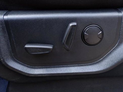 Used 2019 Ford F150 XLT w/ Equipment Group 302A Luxury AWD/4WD image 13