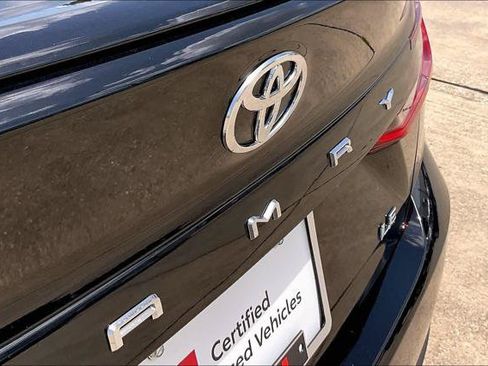 Used 2026 Toyota Camry LE w/ Convenience Package FWD image 31