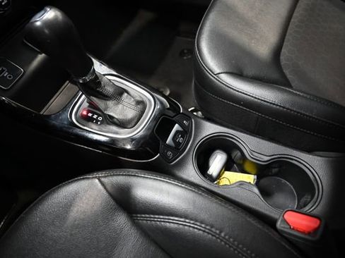 Used 2021 Jeep Compass Latitude FWD image 18