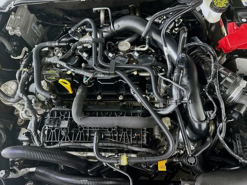 Used 2020 Ford Fusion SE FWD image 31