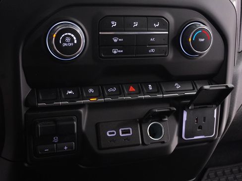 Used 2024 Chevrolet Silverado 1500 Custom Trail Boss image 22