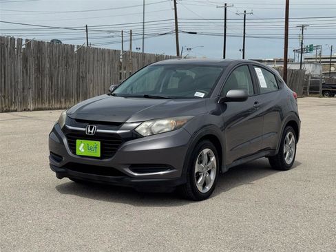 Used 2017 Honda HR-V LX image 8